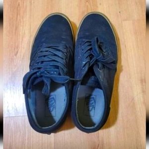Van's Men's Atwood size 9.5